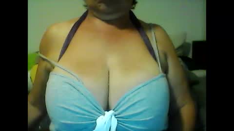 Snapshot of perlita070822 chatting on February 2025 05:09:01 AM perlita070822 online show from February 2025 05:09:01 AM