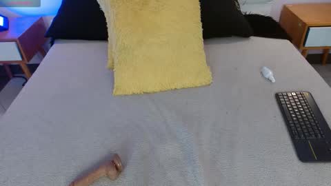 Persefone  online show from February 2026 11:33:01 AM