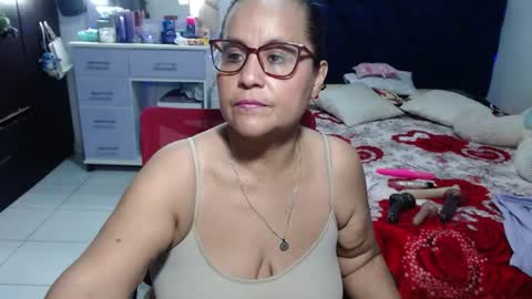Snapshot of pervert_mommy_x chatting on June 2026 10:46:02 AM SAMY online show from June 2026 10:46:02 AM
