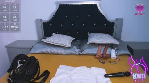 Snapshot of pervert_pantyhose chatting on January 2025 10:26:02 AM Kimberly online show from January 2025 10:26:02 AM