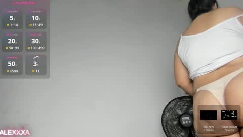 Snapshot of pervertt_mommy chatting on September 2025 08:47:01 AM Alexandra online show from September 2025 08:47:01 AM