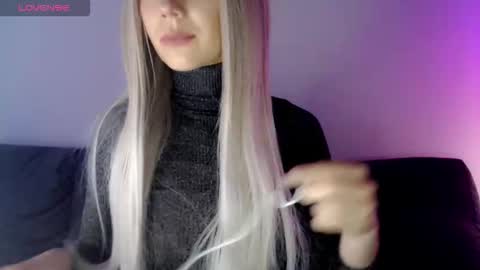 Isabella online show from December 2025 09:29:01 AM