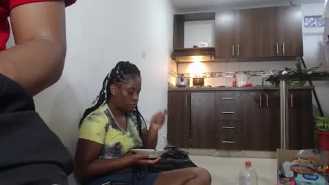 kamila online show from November 2025 10:31:02 PM