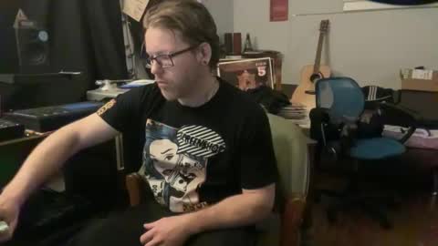 Snapshot of petehaze484617 chatting on April 2026 04:32:01 AM Pete Haze online show from April 2026 04:32:01 AM