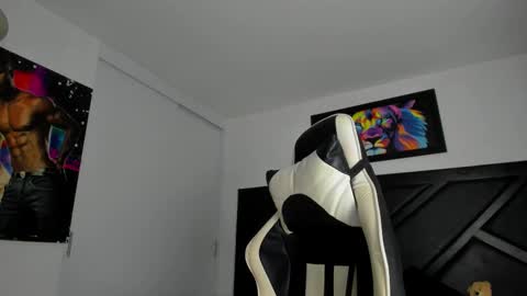 PeterColeman online show from December 2025 01:35:02 AM