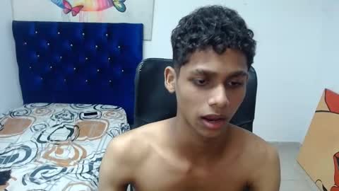 Snapshot of peter_hard_cock chatting on February 2025 01:47:01 AM Peter and Shopia online show from February 2025 01:47:01 AM