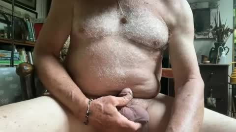 Snapshot of peterbartxxx chatting on July 2026 11:12:01 AM peterbartxxx online show from July 2026 11:12:01 AM