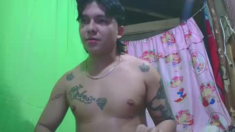 peteresmitd17 online show from December 2025 04:51:01 AM