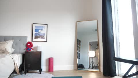 Peter Parker online show from September 2025 08:08:02 PM