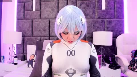 Snapshot of petit_rosseowo chatting on January 2025 11:12:02 PM Im Rosse but u can call me Rossie or Rosita . online show from January 2025 11:12:02 PM