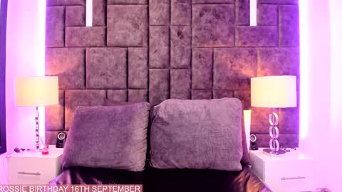 Snapshot of petit_rosseowo chatting on September 2025 04:19:02 PM Im Rosse but u can call me Rossie or Rosita . online show from September 2025 04:19:02 PM