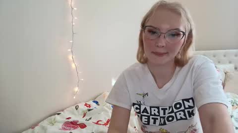 Little cupcake online show from November 2025 07:30:01 PM