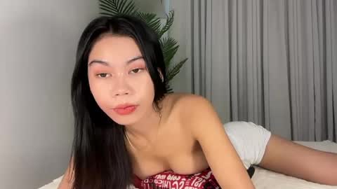 petite_kaye online show from June 2026 04:13:01 AM
