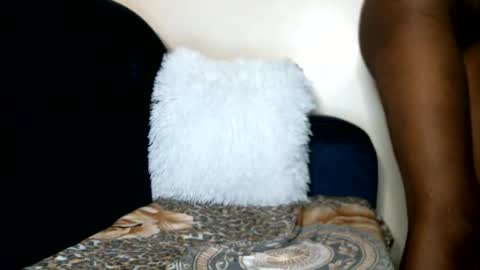 petite_shan online show from November 2025 11:51:02 PM