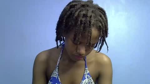 petite_star2 online show from February 2026 05:05:02 AM