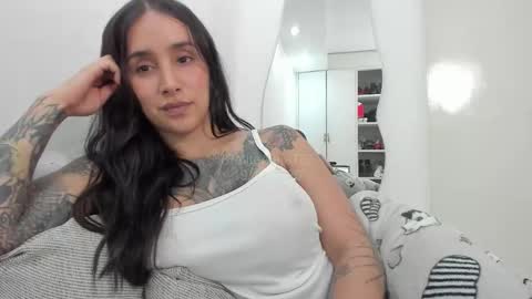 PetiteAlejaTs online show from October 2025 10:10:01 PM