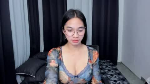Snapshot of petiteasianmarian chatting on June 2026 12:14:02 PM bigcock Marian online show from June 2026 12:14:02 PM