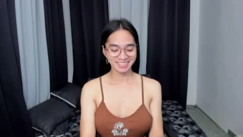 Snapshot of petiteasianmarian chatting on June 2026 12:20:02 PM bigcock Marian online show from June 2026 12:20:02 PM