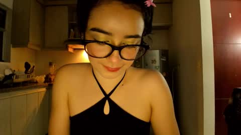 Lunna online show from March 2026 01:00:02 AM