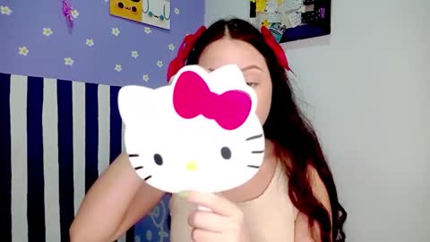 Snapshot of petiteivoryqueen chatting on June 2026 04:34:01 AM danna online show from June 2026 04:34:01 AM