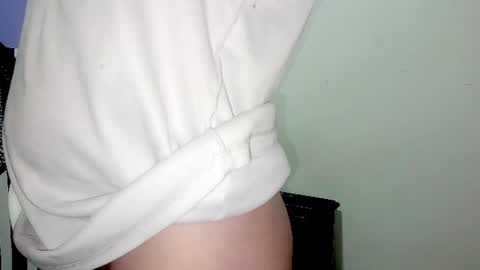 Snapshot of petiteivoryqueen chatting on July 2026 03:02:01 AM danna online show from July 2026 03:02:01 AM