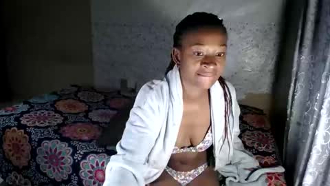 Snapshot of petitesammy chatting on May 2026 06:48:02 PM petitesammy online show from May 2026 06:48:02 PM