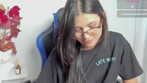 Sofa online show from November 2025 10:10:01 PM