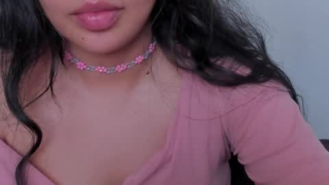 Snapshot of petitgirl_ chatting on May 2026 07:21:01 PM J A S S online show from May 2026 07:21:01 PM