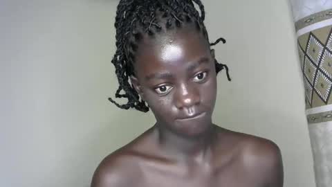 petitte_gyaal online show from November 2025 12:21:01 AM