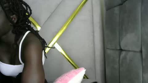 petitte_gyaal online show from November 2025 07:18:01 AM