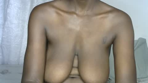 pettite_cora1 online show from November 2025 05:35:02 PM