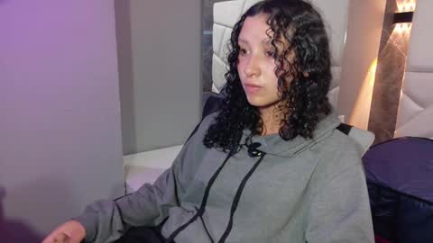 Moon  online show from November 2025 11:09:02 AM