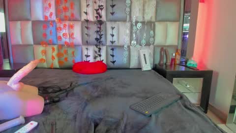 peyton_wat20 online show from October 2025 06:56:02 AM