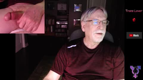 Snapshot of pghk2000 chatting on February 2025 06:11:02 AM George online show from February 2025 06:11:02 AM