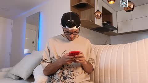 phantom_bigger1 online show from February 2025 12:25:02 PM