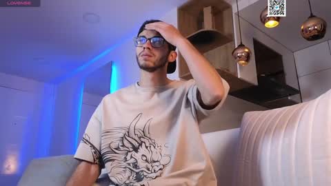 phantom_bigger1 online show from February 2025 10:54:02 AM