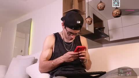 phantom_bigger1 online show from February 2025 11:15:01 AM