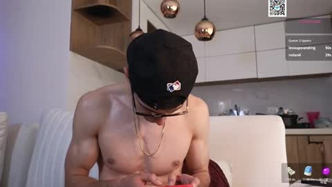 phantom_bigger1 online show from February 2025 05:22:02 PM