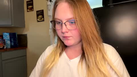 PhatAssBlond online show from February 2025 03:06:01 AM