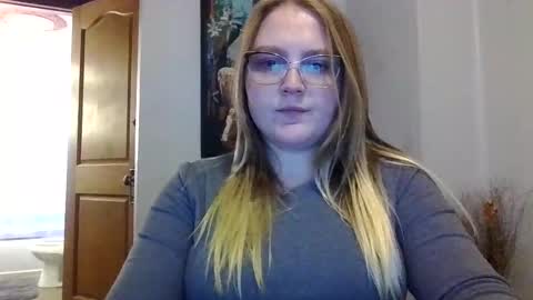 PhatAssBlond online show from February 2025 09:49:02 PM