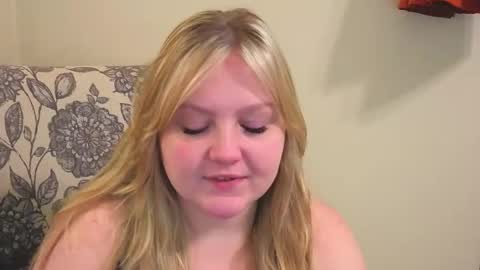 PhatAssBlond online show from April 2026 08:36:02 PM