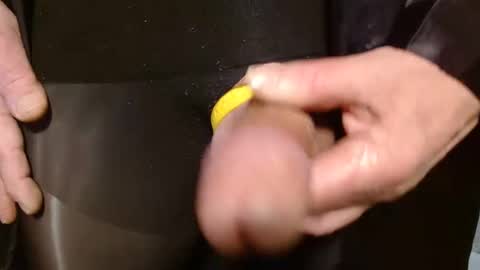 Snapshot of phathead100 chatting on January 2025 03:29:02 PM phathead100 online show from January 2025 03:29:02 PM