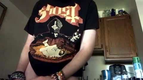 Snapshot of phildoesart chatting on October 2025 06:50:02 PM Phil online show from October 2025 06:50:02 PM