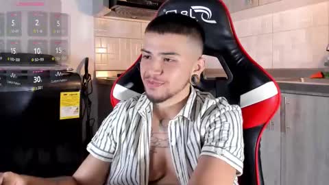 Snapshot of philip_stones_ftm chatting on November 2025 11:26:01 PM phil online show from November 2025 11:26:01 PM