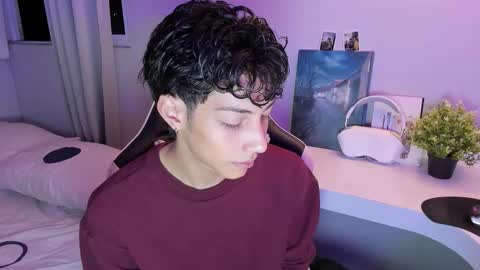 Phil.   INDEPENDENT MODEL online show from December 2025 06:21:01 AM