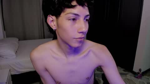 Phil.   INDEPENDENT MODEL online show from May 2026 04:07:02 AM