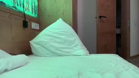 philipp1112 online show from December 2024 01:25:01 AM