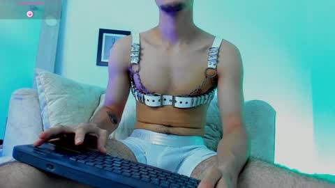 Snapshot of philiprich chatting on January 2025 10:03:01 PM philiprich online show from January 2025 10:03:01 PM