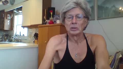 Snapshot of phillipa1023 chatting on February 2025 03:41:02 PM phillipa online show from February 2025 03:41:02 PM