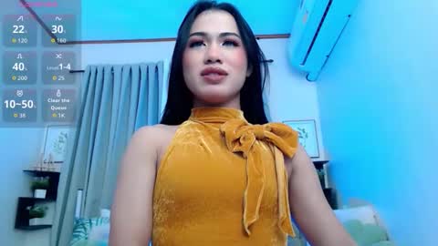 Snapshot of phlaura chatting on November 2025 05:15:01 PM laura online show from November 2025 05:15:01 PM